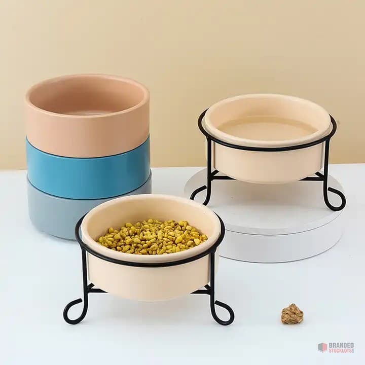 Sustainable Eco-Friendly Pet Bowls - Durable and Safe for Pets
