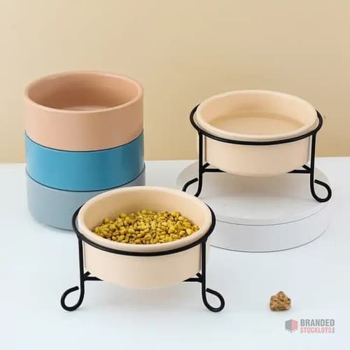 Sustainable Eco-Friendly Pet Bowls - Durable and Safe for Pets