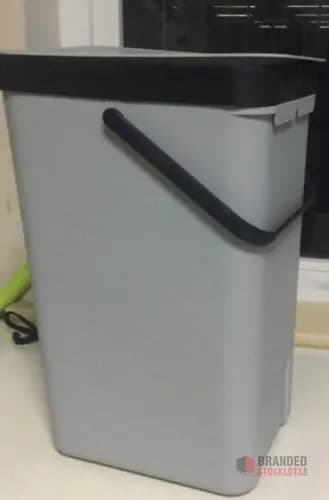 Durable PP Trash Can – Sleek and Functional