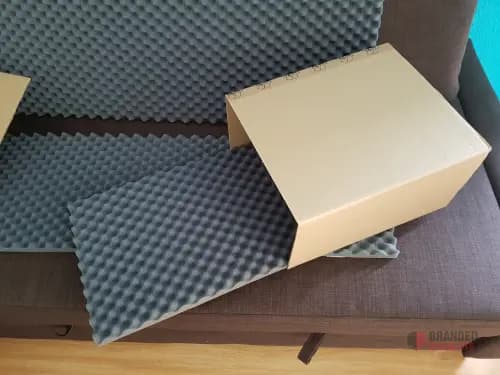 Bulk Offer: Shipping Boxes with Protective Foam Isolation