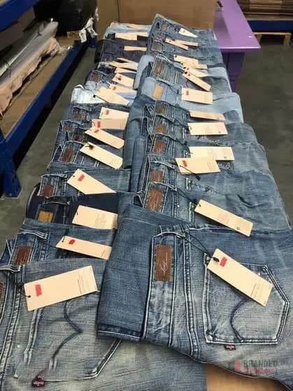 LEVI’S JEANS Stocklot of 6345 Pieces at €8 Each