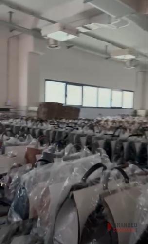 Camelia Leather Bags – Wholesale Lot retail €416.000 now €17,5 a piece... - thumbnail image - Premier B2B Stocklot Marketplace