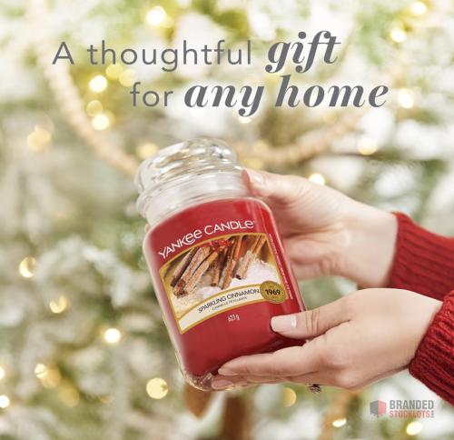 300 pieces Yankee Candle Scented Candle | Sparkling Cinnamon Large Jar Candle - thumbnail image - Premier B2B Stocklot Marketplace