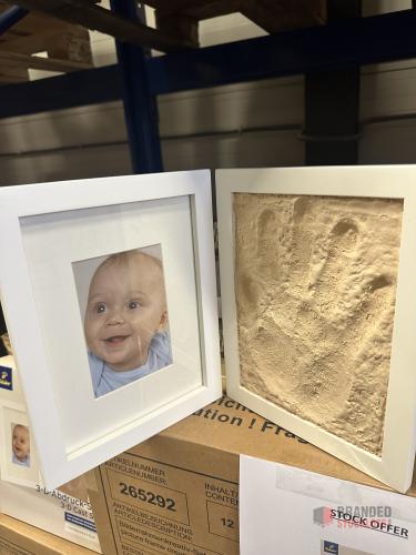 5676 pieces Tchibo Premium 3D Hand & Footprint Frame – Now Only €1 per Unit with Strong Profit Margins - thumbnail image - Premier B2B Stocklot Marketplace