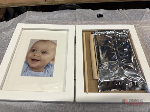 5676 pieces Tchibo Premium 3D Hand & Footprint Frame – Now Only €1 per Unit with Strong Profit Margins - thumbnail image - Premier B2B Stocklot Marketplace